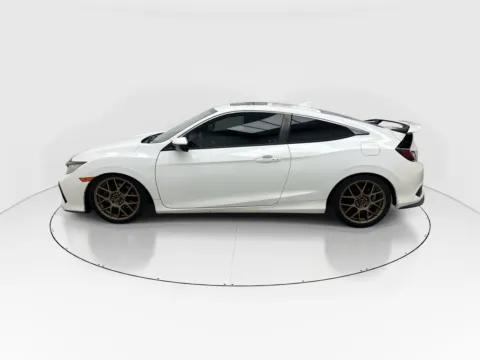 More photos of 2017 Honda Civic Si at Gulliver Auto Group, TX