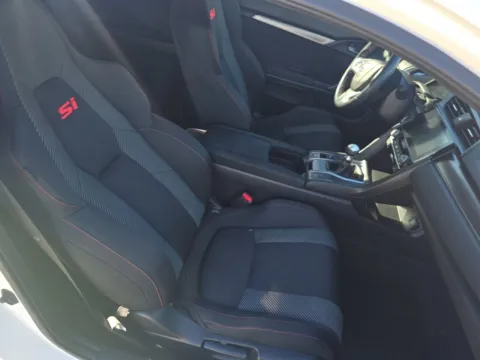 More photos of 2017 Honda Civic Si at Gulliver Auto Group, TX