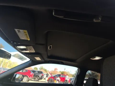 More photos of 2017 Honda Civic Si at Gulliver Auto Group, TX