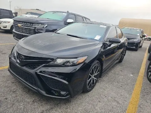 Black 2023 Toyota Camry SE for sale in Plano, TX