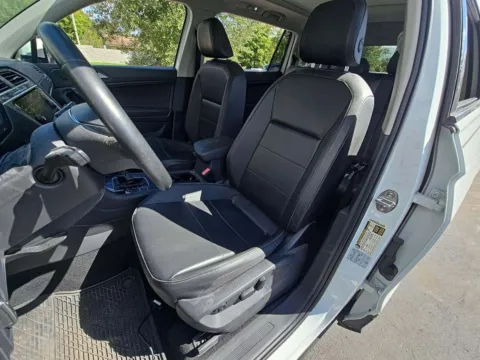 More photos of 2020 Volkswagen Tiguan 2.0T SE at Gulliver Auto Group, TX