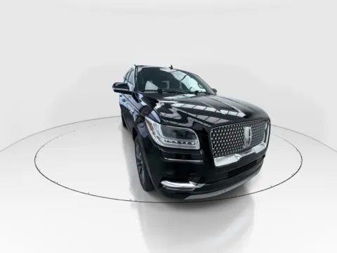 Photos of 2021 Lincoln Navigator L Reserve for sale in Plano, TX at Gulliver Auto Group