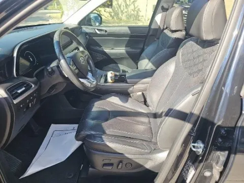 More photos of 2021 Hyundai Palisade Limited at Gulliver Auto Group, TX