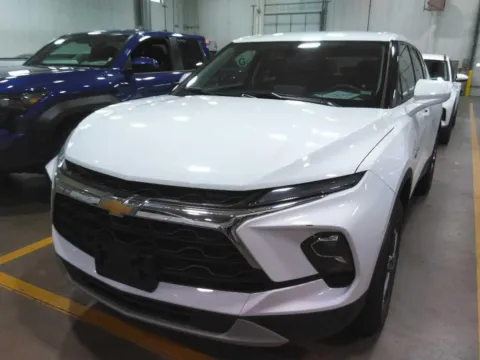 Photos of 2025 Chevrolet Blazer LT for sale in Plano, TX at Gulliver Auto Group