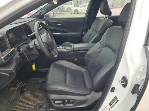 More photos of 2023 Toyota Crown Limited at Gulliver Auto Group, TX