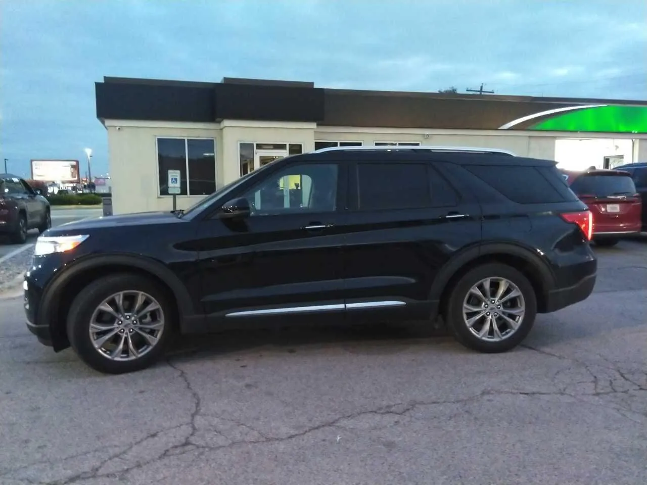 Black 2023 Ford Explorer Limited for sale in Plano, TX