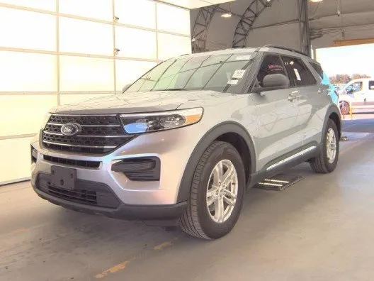 Silver 2023 Ford Explorer XLT for sale in Plano, TX