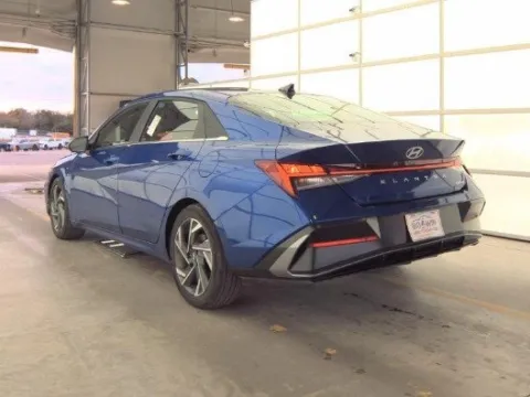 More photos of 2025 Hyundai Elantra Limited at Gulliver Auto Group, TX