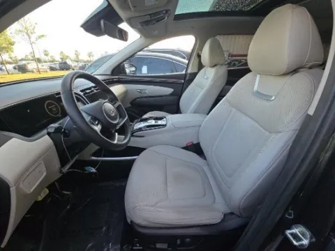 More photos of 2022 Hyundai Tucson Limited at Gulliver Auto Group, TX