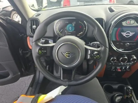 More photos of 2023 MINI Cooper S Countryman at Gulliver Auto Group, TX