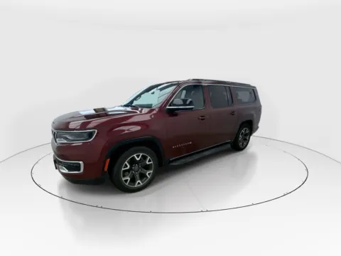 More photos of 2024 Jeep Wagoneer L Series III at Gulliver Auto Group, TX