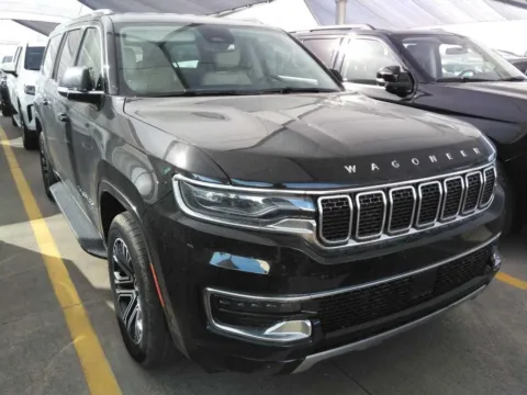 More photos of 2024 Jeep Wagoneer L Series II at Gulliver Auto Group, TX