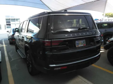 More photos of 2024 Jeep Wagoneer L Series II at Gulliver Auto Group, TX