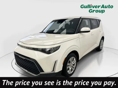 White 2023 Kia Soul LX for sale in Plano, TX