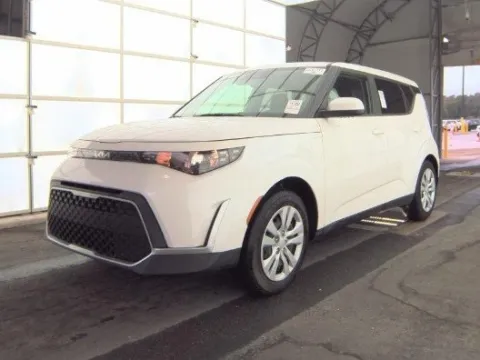 White 2023 Kia Soul LX for sale in Plano, TX