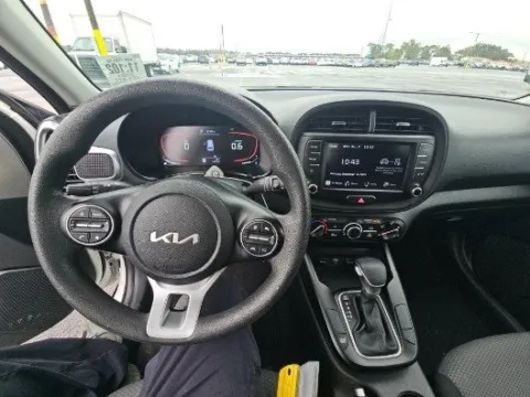 More photos of 2023 Kia Soul LX at Gulliver Auto Group, TX