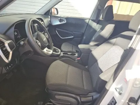 More photos of 2024 Kia Soul LX at Gulliver Auto Group, TX