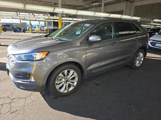 2024 Ford Edge Titanium's photo