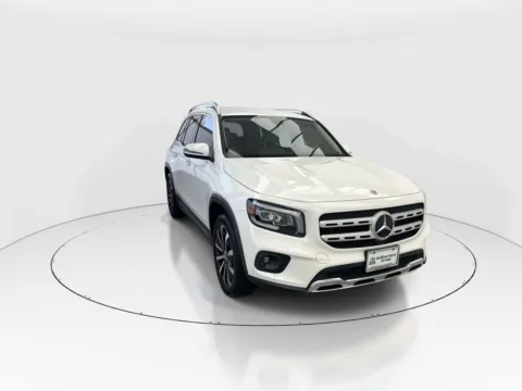 Photos of 2022 Mercedes-Benz GLB 250 for sale in Plano, TX at Gulliver Auto Group