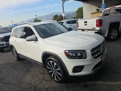 White 2022 Mercedes-Benz GLB 250 for sale in Plano, TX