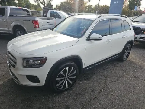Photos of 2022 Mercedes-Benz GLB 250 for sale in Plano, TX at Gulliver Auto Group
