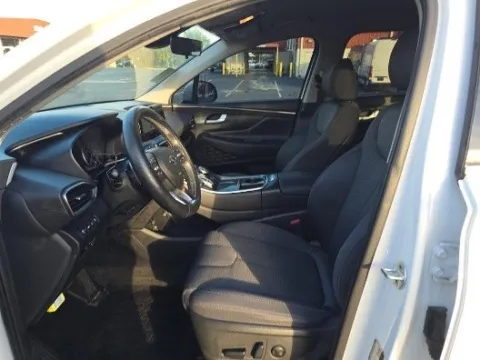 More photos of 2023 Hyundai Santa Fe SEL at Gulliver Auto Group, TX