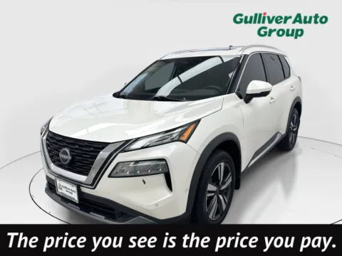 White 2023 Nissan Rogue SL for sale in Plano, TX