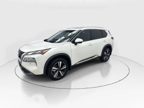 More photos of 2023 Nissan Rogue SL at Gulliver Auto Group, TX