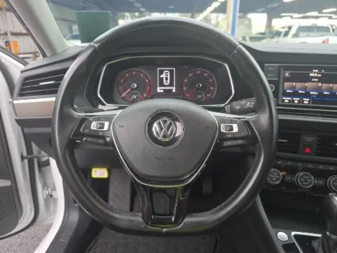 More photos of 2019 Volkswagen Jetta 1.4T SE at Gulliver Auto Group, TX