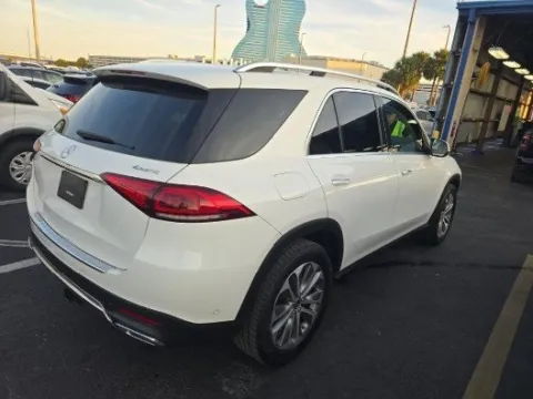 Photos of 2020 Mercedes-Benz GLE 350 for sale in Plano, TX at Gulliver Auto Group