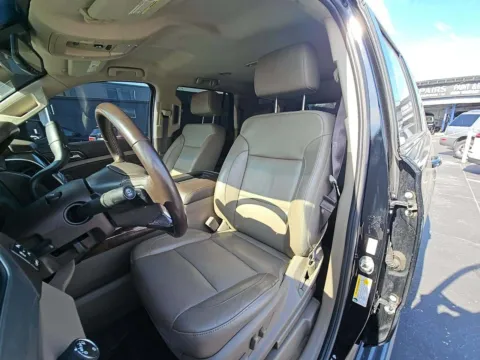More photos of 2020 Chevrolet Tahoe LT at Gulliver Auto Group, TX