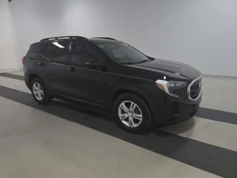 Photos of 2018 GMC Terrain SLE for sale in Plano, TX at Gulliver Auto Group