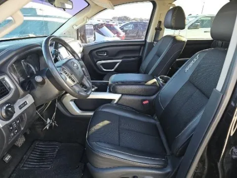 More photos of 2017 Nissan Titan PRO-4X at Gulliver Auto Group, TX