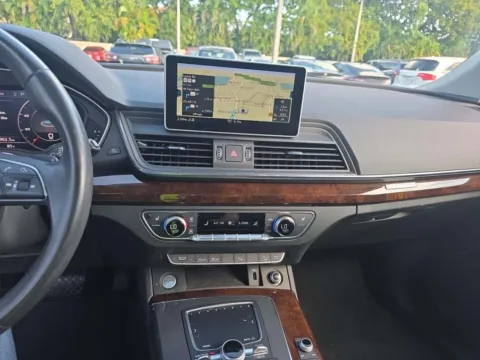 More photos of 2020 Audi Q5 45 Premium Plus at Gulliver Auto Group, TX