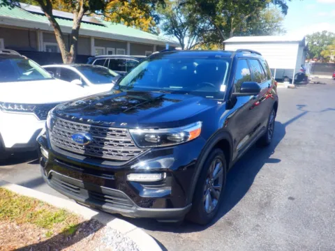 Black 2022 Ford Explorer XLT for sale in Plano, TX