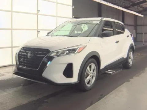 White 2022 Nissan Kicks S for sale in Plano, TX