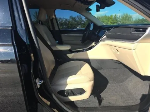 More photos of 2022 Jeep Grand Cherokee Limited at Gulliver Auto Group, TX