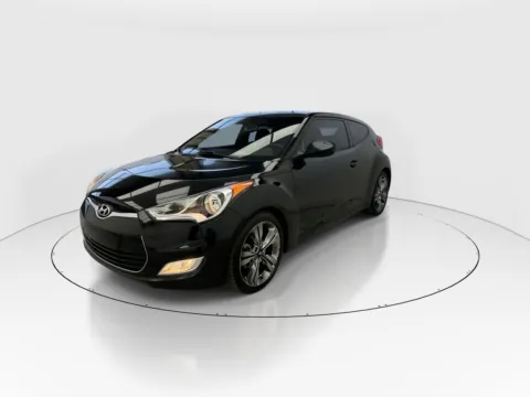 More photos of 2017 Hyundai Veloster Value Edition at Gulliver Auto Group, TX