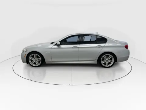 More photos of 2016 BMW 5 Series 550i at Gulliver Auto Group, TX