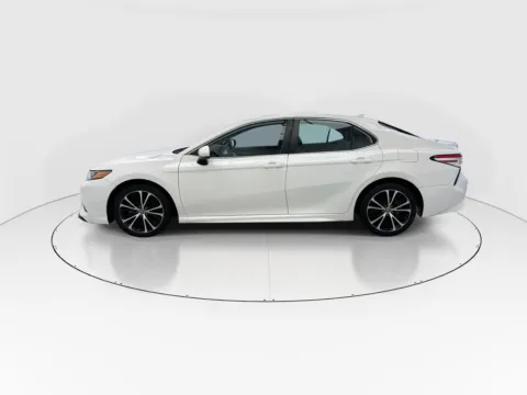More photos of 2020 Toyota Camry SE at Gulliver Auto Group, TX