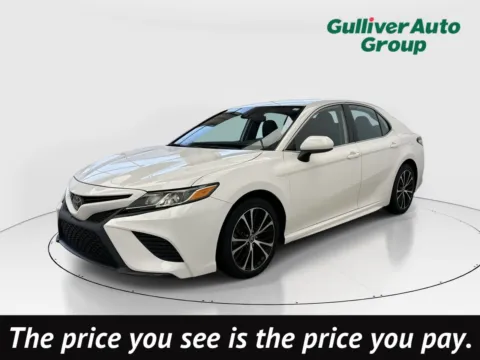White 2020 Toyota Camry SE for sale in Plano, TX