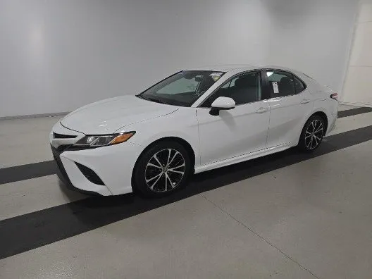 White 2020 Toyota Camry SE for sale in Plano, TX