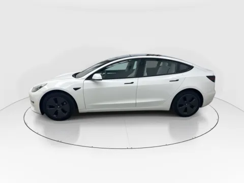 More photos of 2022 Tesla Model 3 Long Range at Gulliver Auto Group, TX