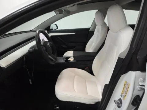 More photos of 2022 Tesla Model 3 Long Range at Gulliver Auto Group, TX