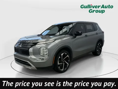 Gray 2022 Mitsubishi Outlander SE for sale in Plano, TX