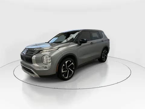 More photos of 2022 Mitsubishi Outlander SE at Gulliver Auto Group, TX