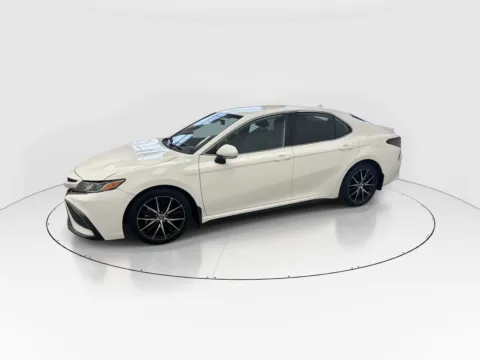 More photos of 2022 Toyota Camry SE at Gulliver Auto Group, TX