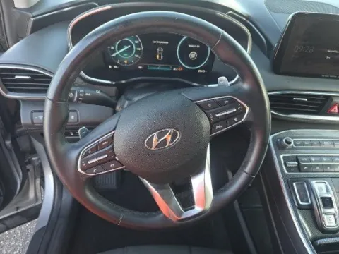 More photos of 2022 Hyundai Santa Fe SEL at Gulliver Auto Group, TX