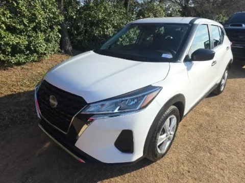White 2022 Nissan Kicks S for sale in Plano, TX