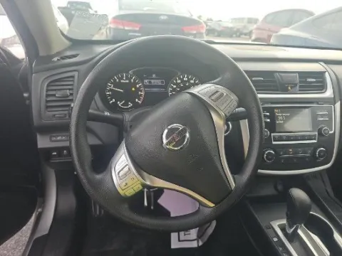 More photos of 2017 Nissan Altima 2.5 S at Gulliver Auto Group, TX